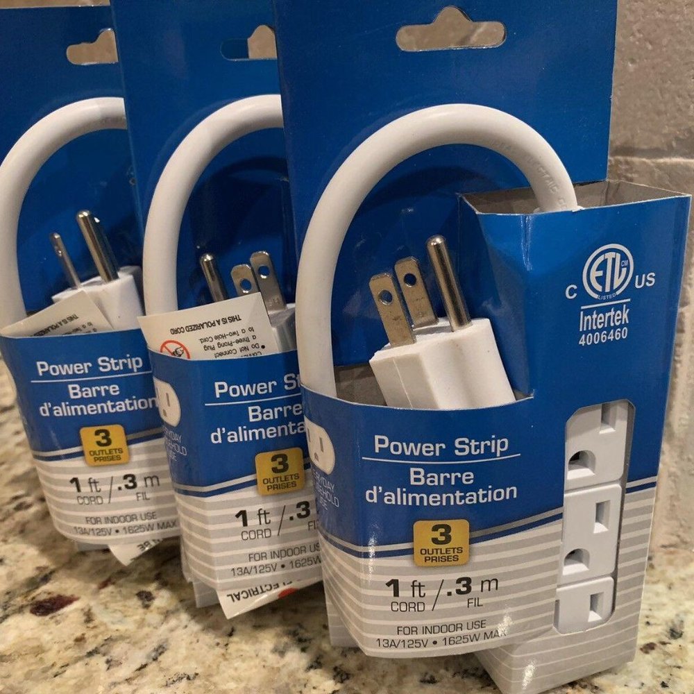 LOT Of 3: 3-Outlet Power Strip with 1ft Cord. 13A/125V